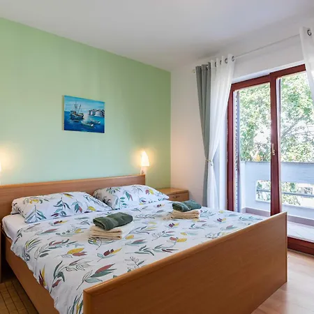 Apartment Ksenija, Vantacici-malinska, Island Krk